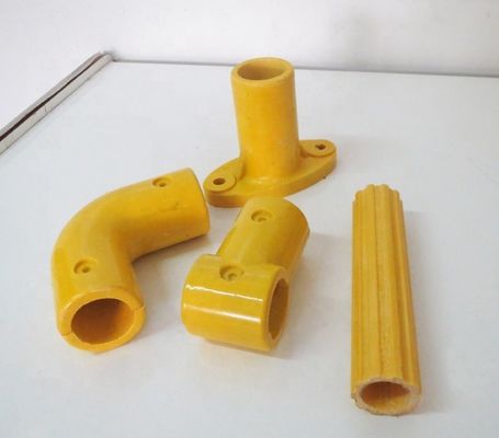 Κίτρινα εξαρτήματα χειροπέδου GRP Elbow Tee Cross Angle Tube Connector για σύστημα χειροπέδου