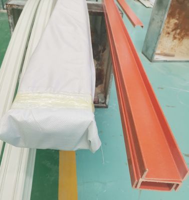 Λεπτό 70 mm 80 mm FRP προφίλ καναλιού μονωμένο προφίλ σκάλας ίνες γυαλιού σύνθετο δοκάρι καναλιού
