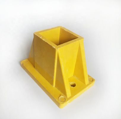 Κίτρινο 50 mm FRP 3 Way 4 Way Fittings/Connector για τετραγωνικά στρογγυλά φράχτη/συσκευές χειροπέδου