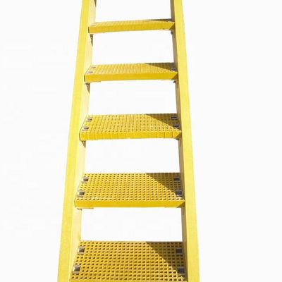 Βελτιωμένη αντοχή ασφαλείας Αντιστροφή FRP Profile Ladder με ανθεκτικό πλέγμα σκάλας