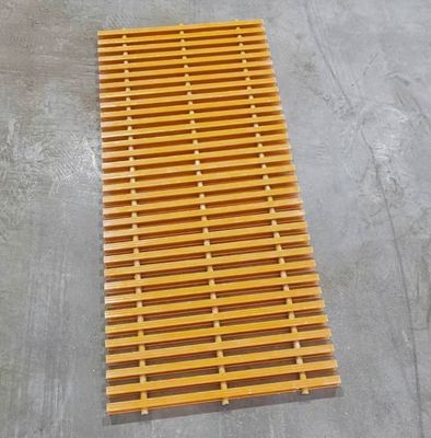 Προσαρμοσμένο μέγεθος πλέγματος Pultruded FRP GRP πλαστική τσίτα από γυαλί ίνες για τις υπηρεσίες κοπής