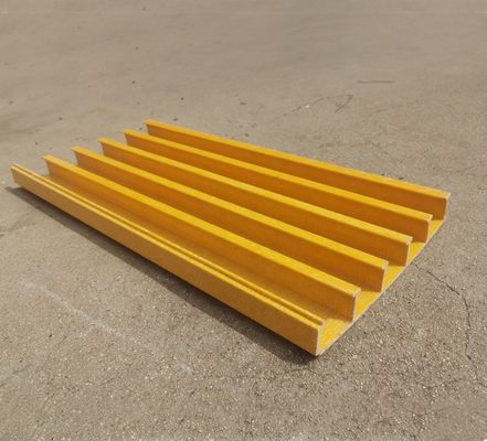 Προσαρμοσμένο ανοικτό χώρο Pultruded Fiberglass Grating για αντιαλίσθητο πάτωμα GRP FRP Decking